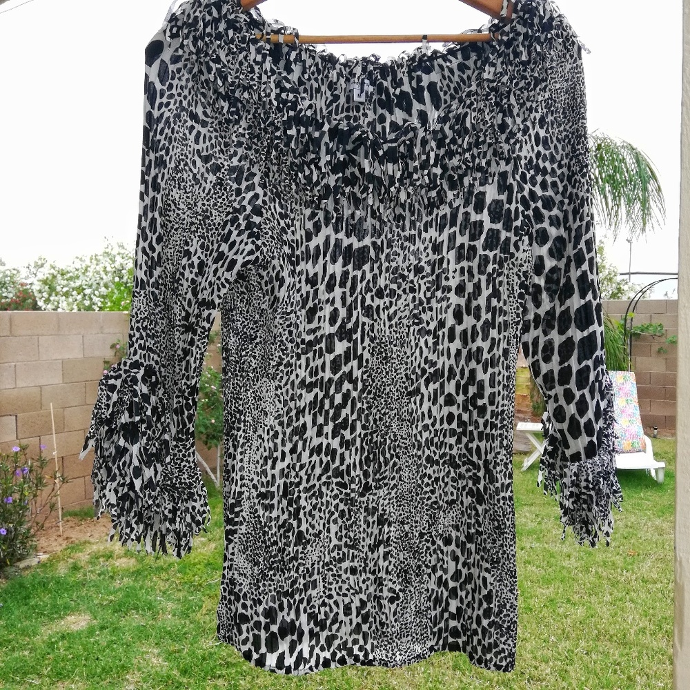 Agora Black and White Animal Print Off-Shoulder Blouse